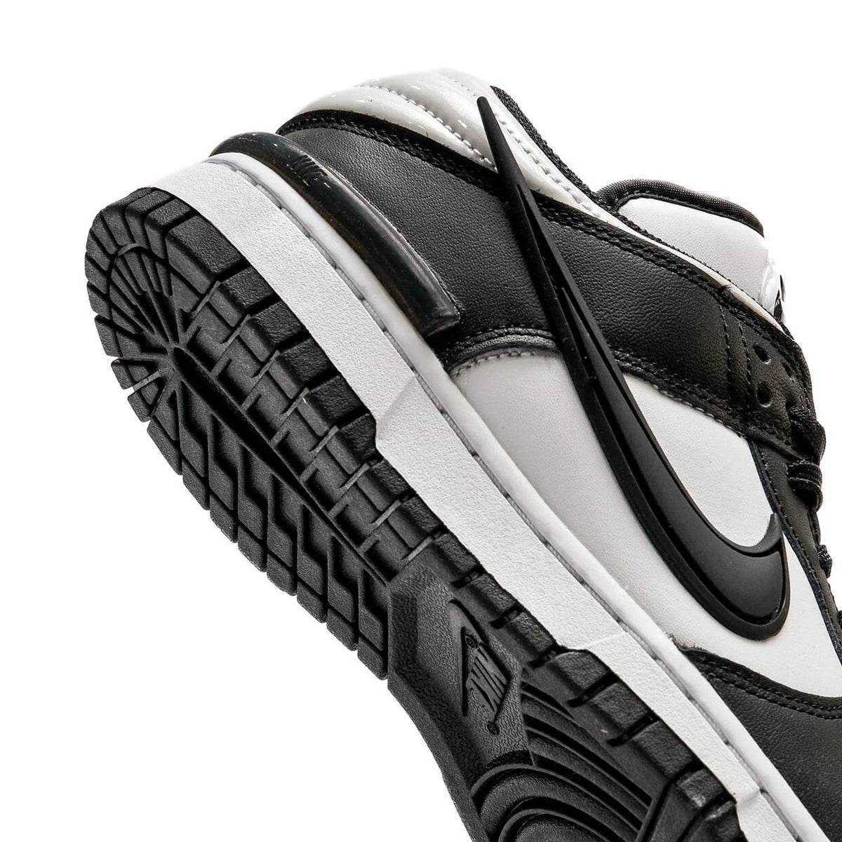Nike Dunk Low Twist 'Panda' W (2023)