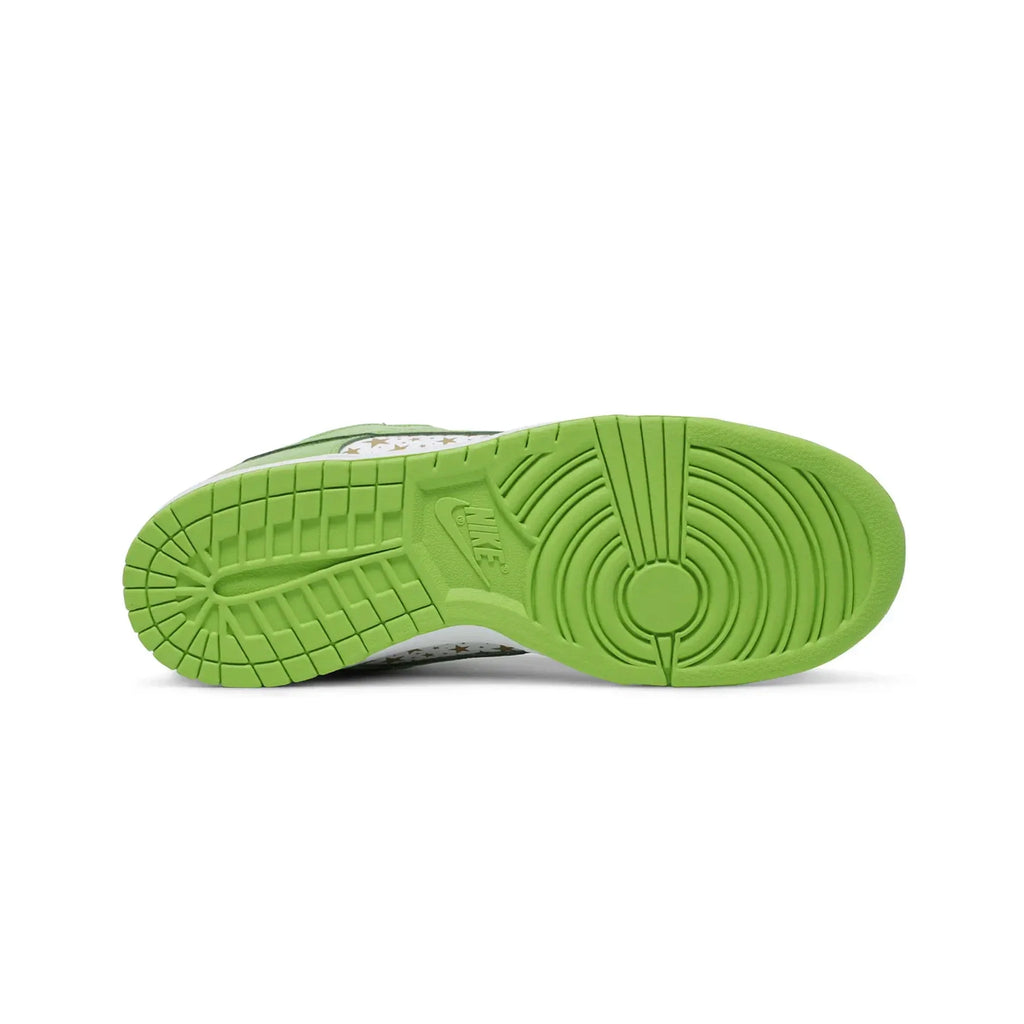 Nike SB Dunk Low 'Supreme Stars Mean Green' (2021)