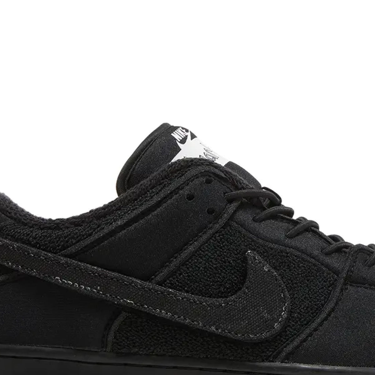 Nike SB Dunk Low x Gnarhunters 'Black' (2022)