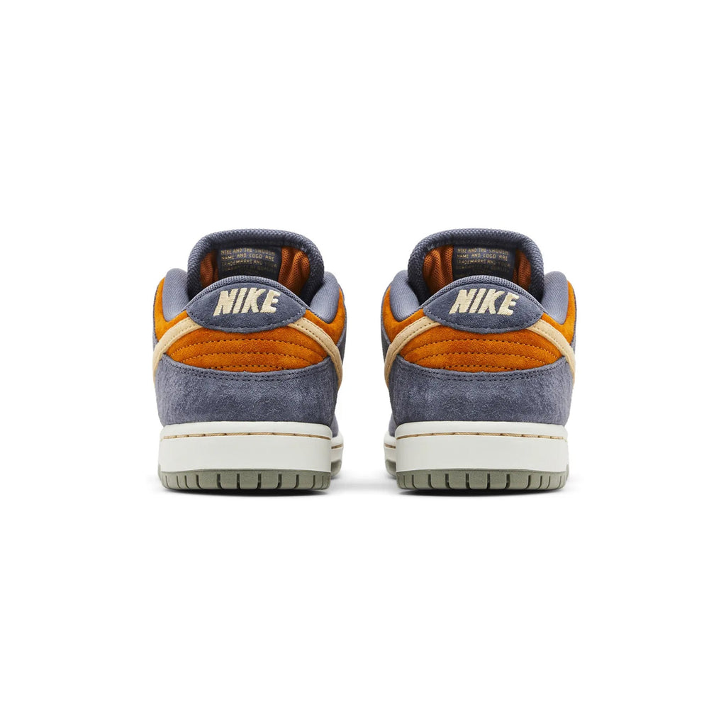 Nike SB Dunk Low 'Light Carbon Monarch' (2024)